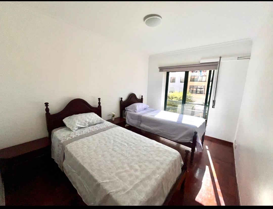 Quarto Boa Localizacao Com Cozinha E Casa De Banho Apartment Капарика Екстериор снимка